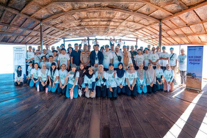 Meratus Plants 1,500 Mangroves in Makassar